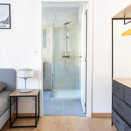Romantic Getaway With Jacuzzi, Downtown Mulhouse