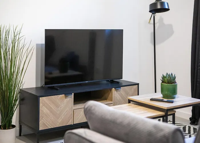 Romantic Getaway With Jacuzzi, Downtown Apartamento